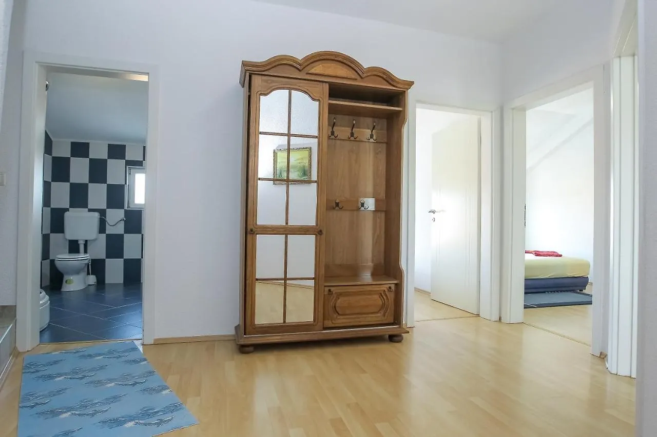 Senita'S Rooms & Apartments Nin